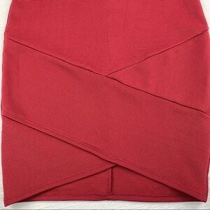 RED LIKE NEW JOE B BODY CON SKIRT